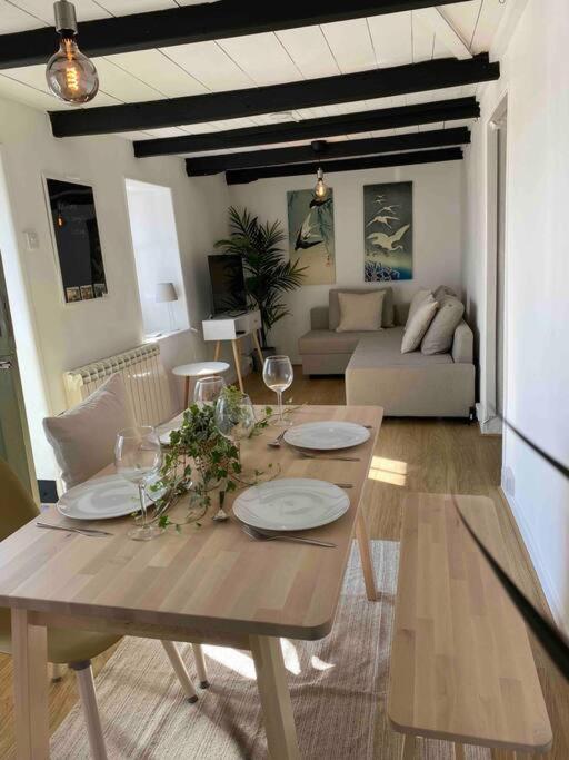 מאוסהול Seagulls Cottage, Touching Distance From Beach מראה חיצוני תמונה